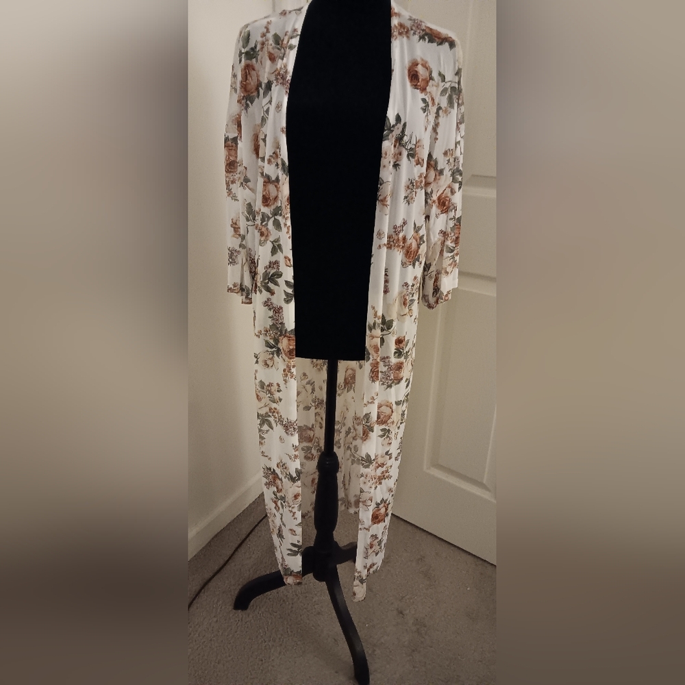 Ultra Flirt White Floral Sheer Kimono Dusters Women's Size L New With Tags - Picture 2 of 6